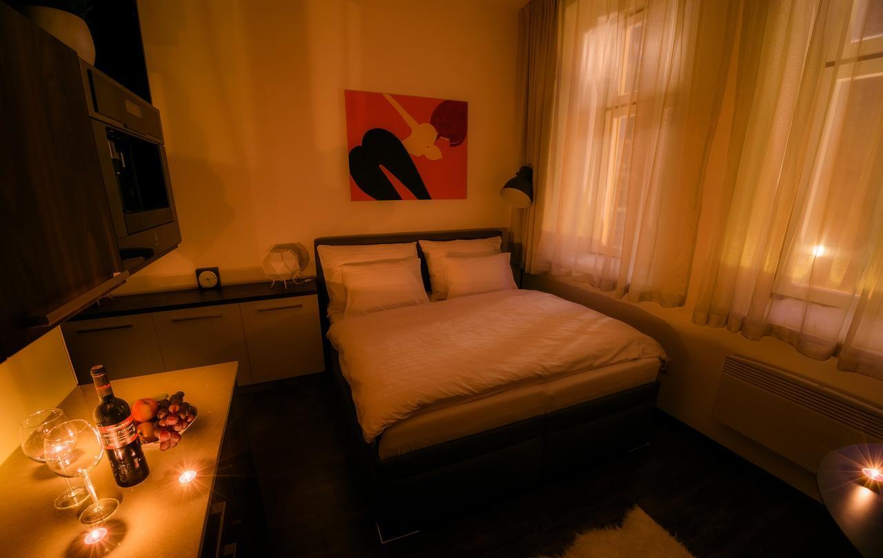 Fifty Shades Of Gray Studio, City Center Hradec Králové Dış mekan fotoğraf